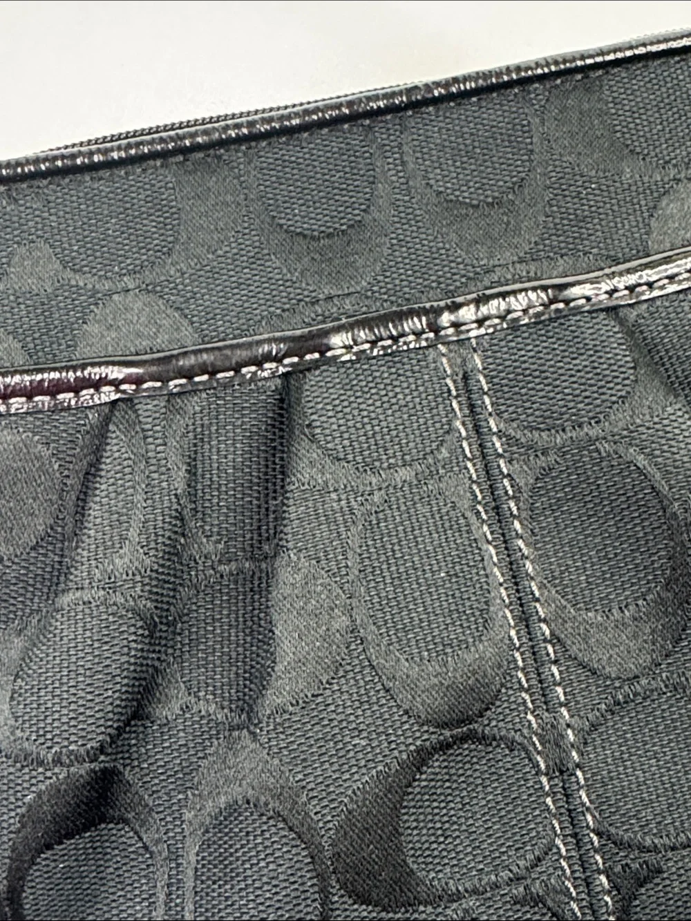 Vintage Coach Black Signature C Crossbody Purse bag Silver zip Key charm NEW